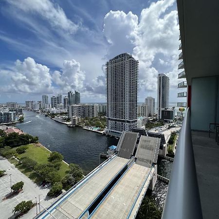 23Rd Floor Luxury & Spacious Beachwalk Resort Apartment With Amazing View Hallandale Beach Exterior foto